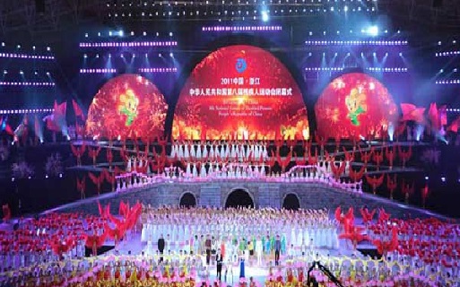 第八屆殘運會P16地板屏P12.5彩幕案例